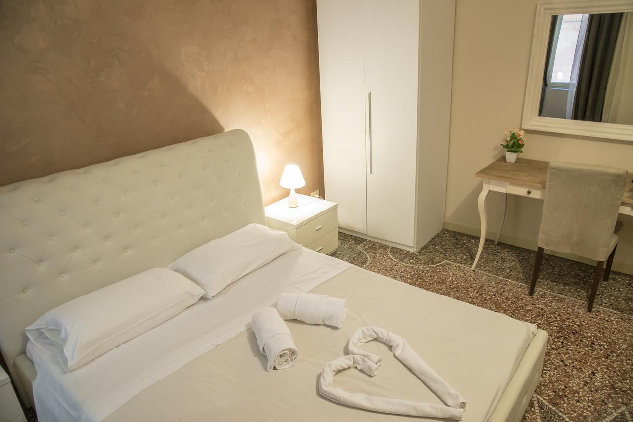 Baldassini Suites Roma Ngoại thất bức ảnh
